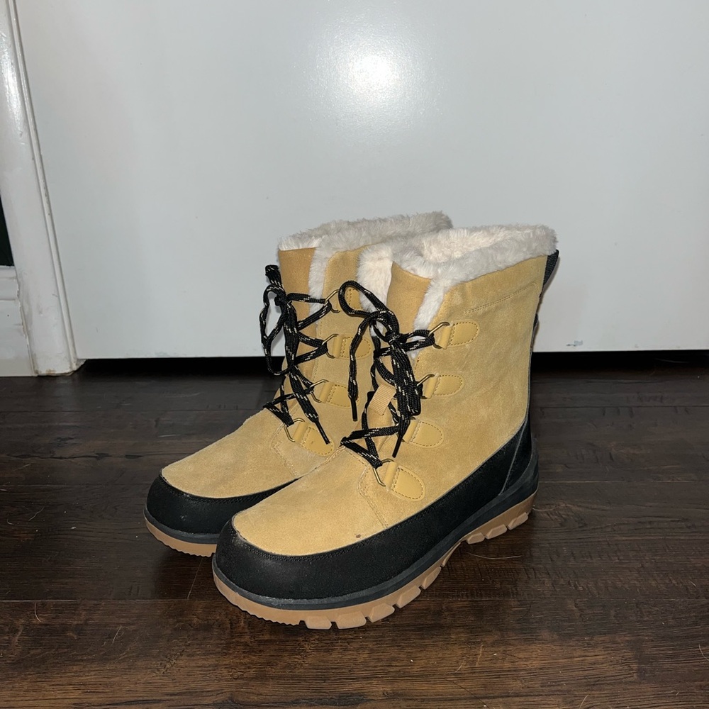 Snow Boots